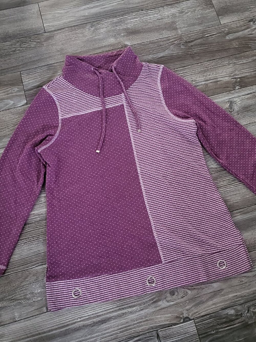 Plum Polka Dot Pullover M - Picture 7 of 12